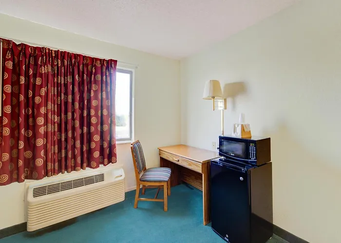 Capital O Amerihost Inn And Suites Mexico Hwy 54 Mo