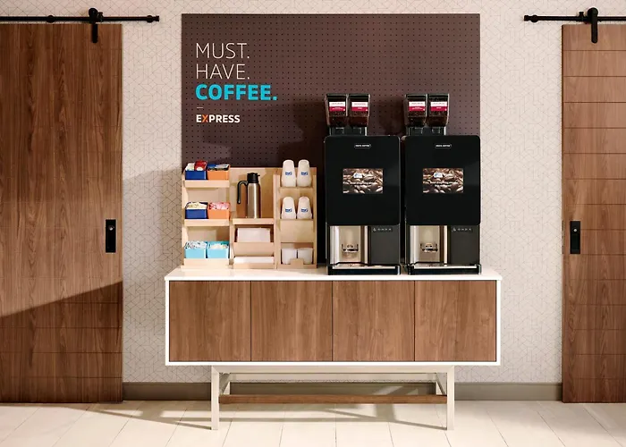 Holiday Inn Express & Suites Carmel North - Westfield By Ihg