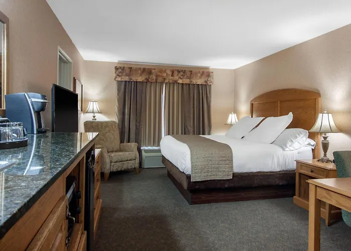 Norfolk Lodge & Suites, An Ascend Collection Hotel