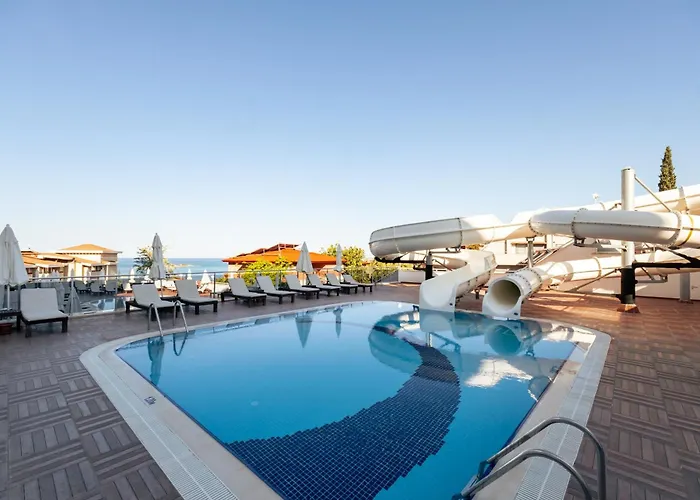Laguna Beach Alya Resort & Spa