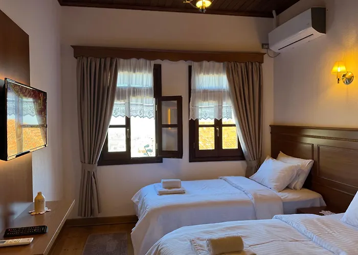 Castle Hotel