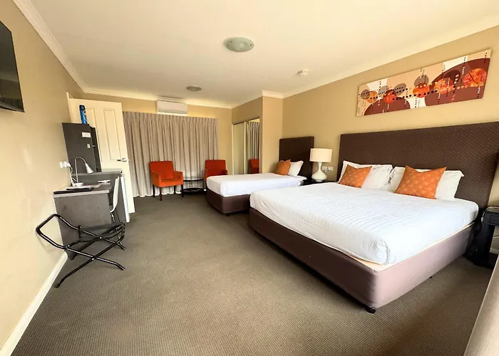 Sundowner Motel Hotel