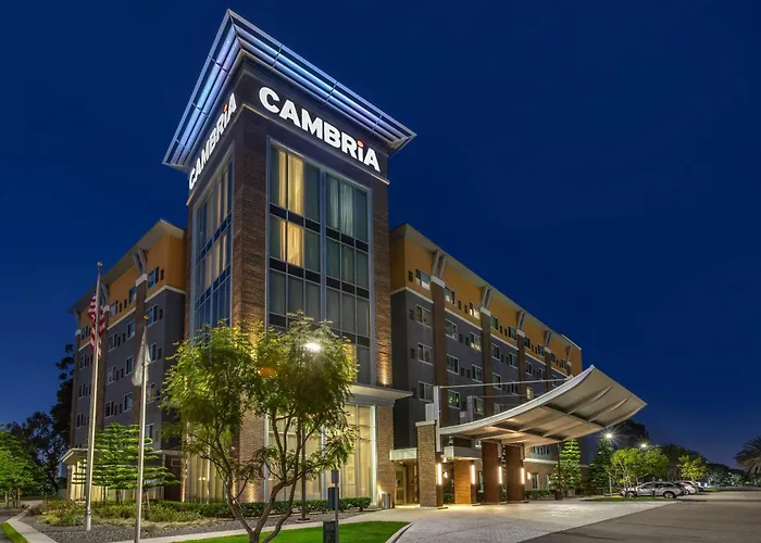 Cambria Hotel Lax