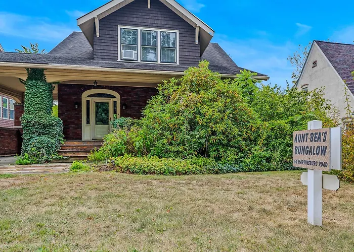Aunt Bea'S Bungalow - Pet Friendly - Hot Tub - Screen Porch - Wifi - Fenced Yard - King Bed - Town