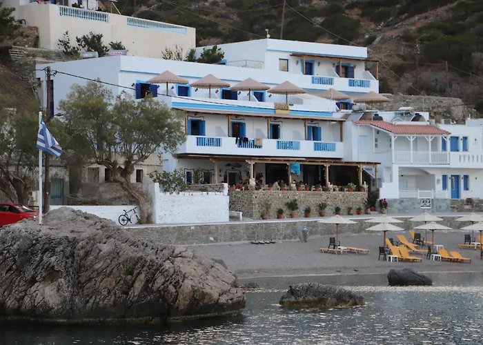To Votsalo-Beach Side Studios & Taverna