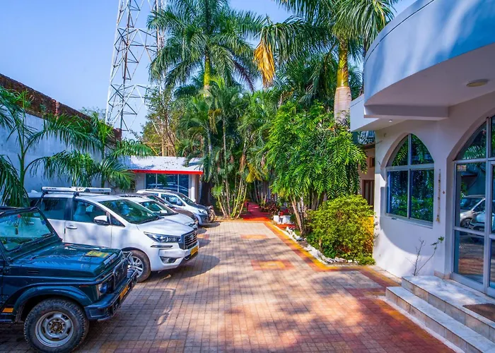 Jungle Palace Resort