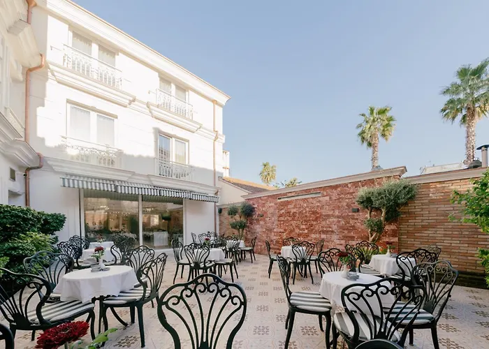 Moenia Boutique Hotel