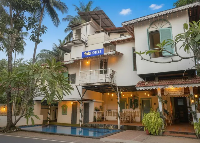 Fabhotel Golden Nest Deluxe Resort
