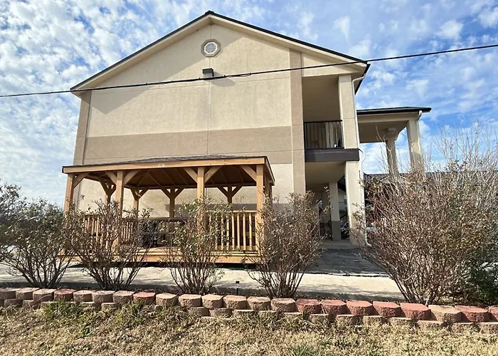 Hiway Inn Express Kiowa Hwy 69