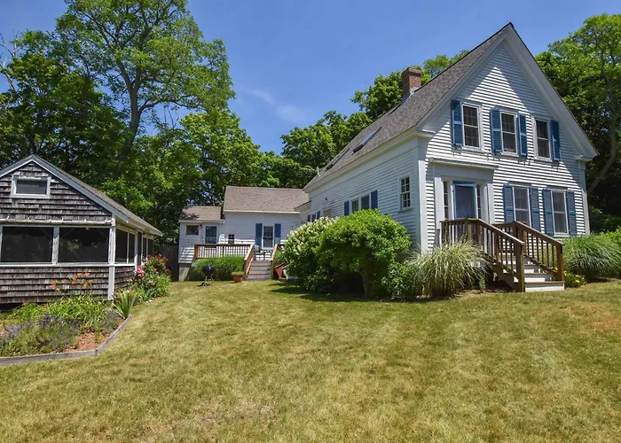 Private Downtown Wellfleet Location