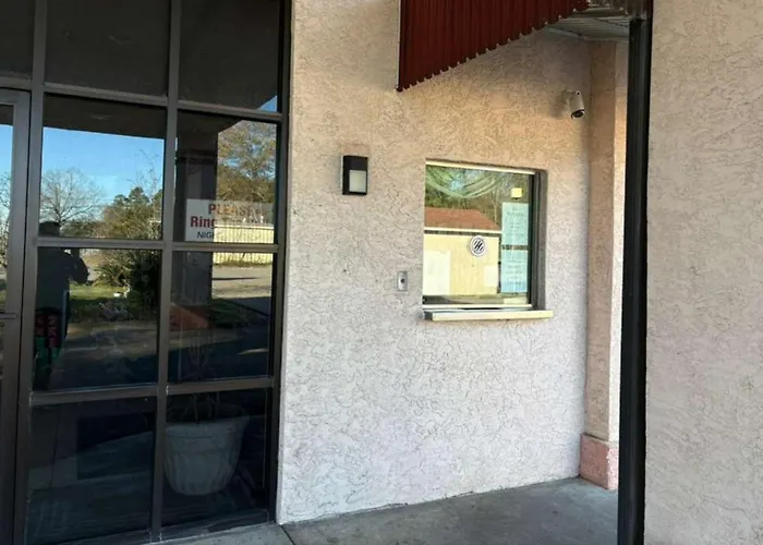 American Inn By Hotel O Selma Us 80