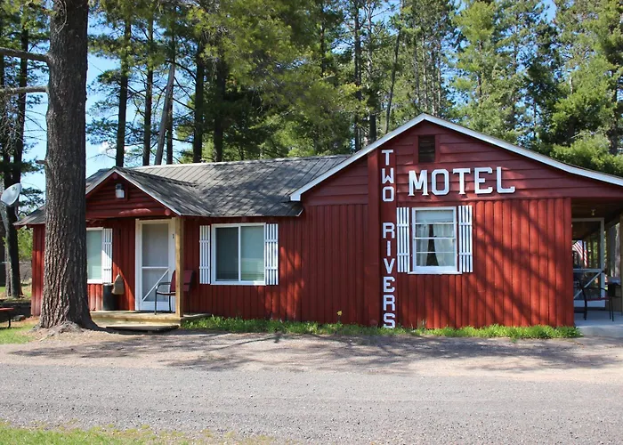 Two Rivers Motel And Cabins Of Kenton, Mi