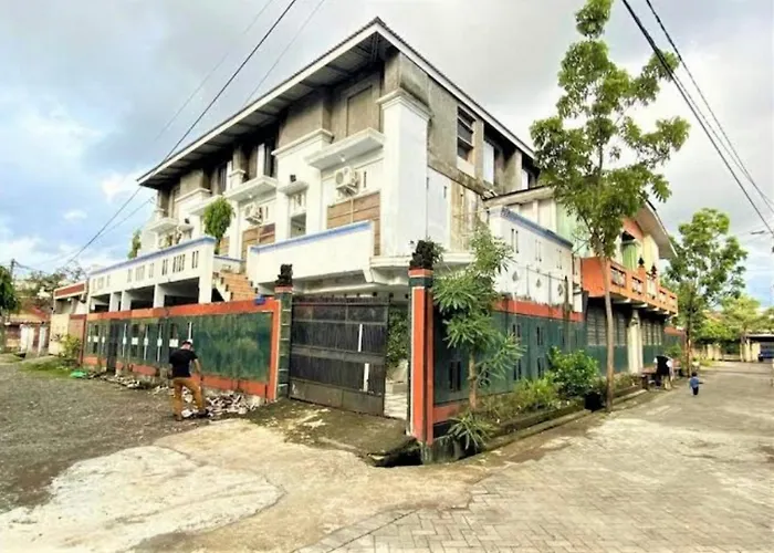 Hotel O Wisma Aliyah Near Sidrap