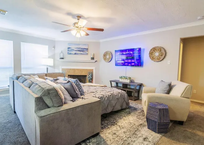 Cozy & Modern 5Br Smart Home With Yard And Bbq
