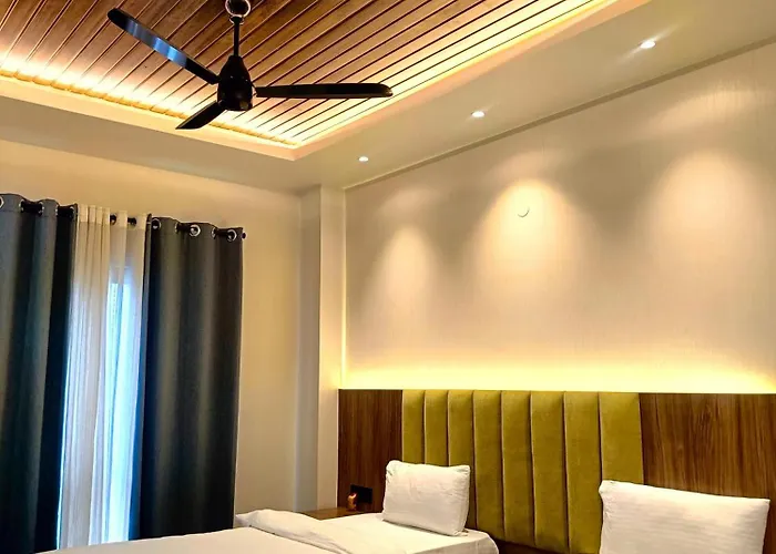 Konwar Inn & Suites