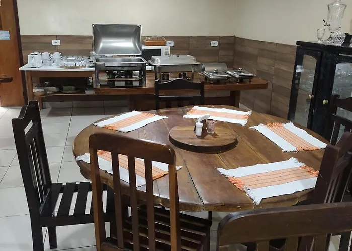 Hotel Raízes
