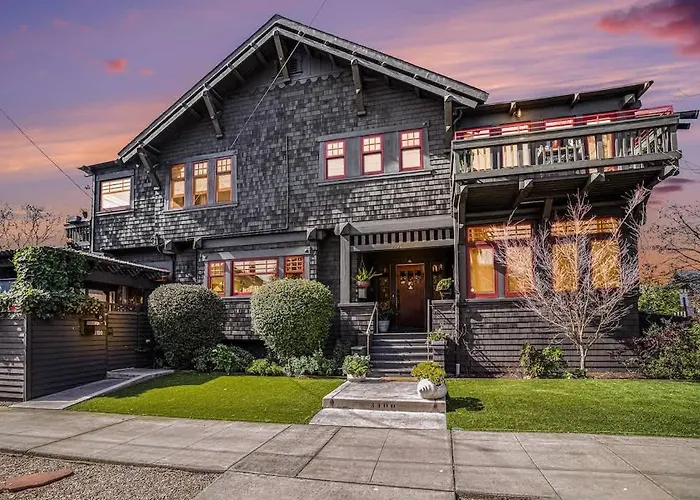 Elmwood House Berkeley