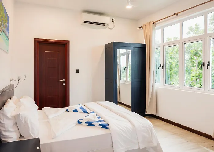 Handhu Runbaa Inn - Dhangethi