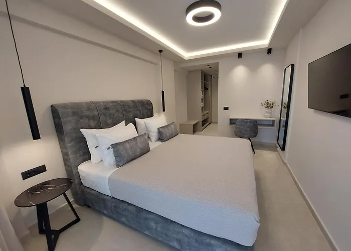 Avra Suites