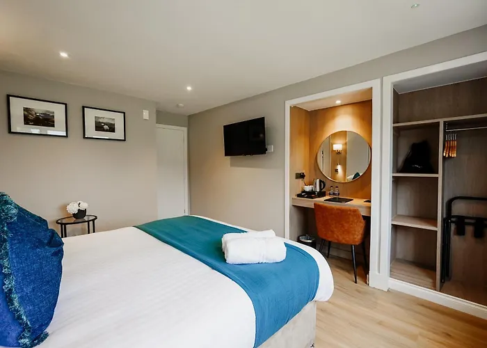Powfoulis Inn