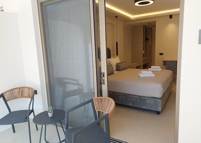Avra Suites