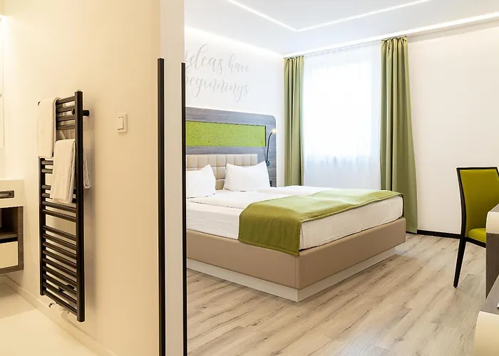 Chrizz Rooms