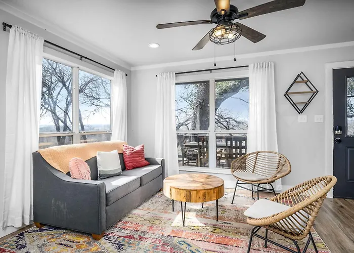 River Access Pet Friendly Fishing Bbq Sleeps 5