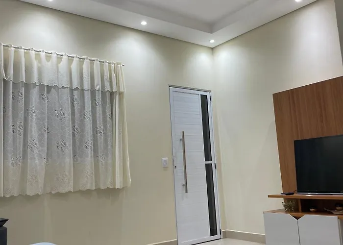 Casa completa a 4 min do Moinho