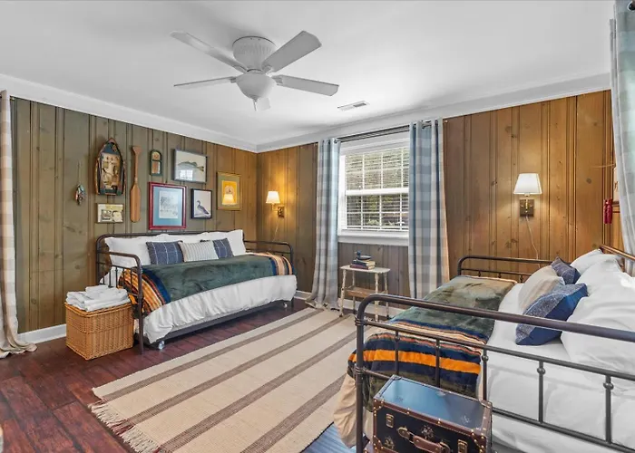 2- Chattanooga Suite