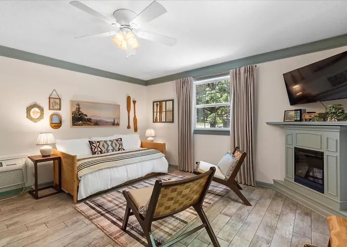 8- Desoto Cottage
