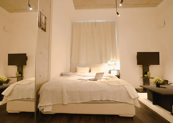 Fl Residence Seeikokan III