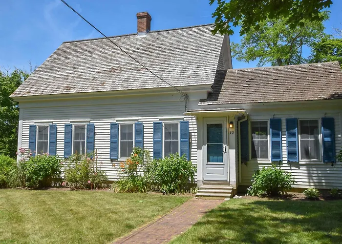 Private Downtown Wellfleet Location