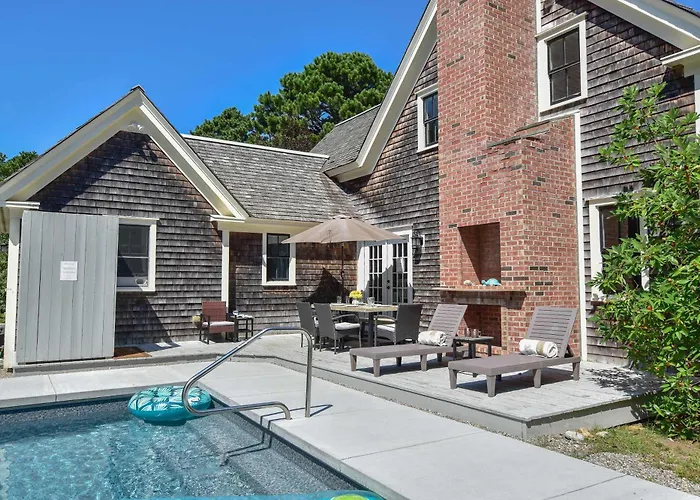 Private Pool And Close To Marconi Beach