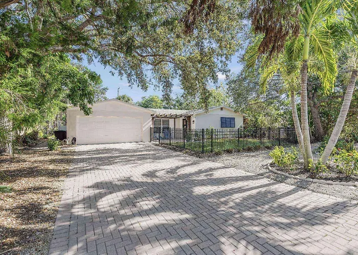 Toes In The Water - Pool Home On Siesta Key