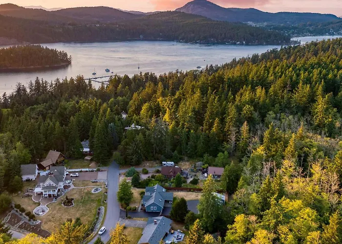 Lodge At Deception Pass By Avantstay