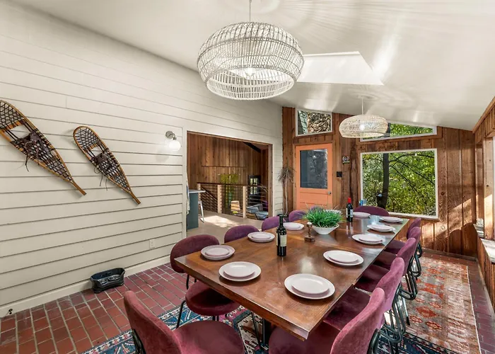 Glenwood Springs Mountain Getaway With Hot Tub And Riverfront