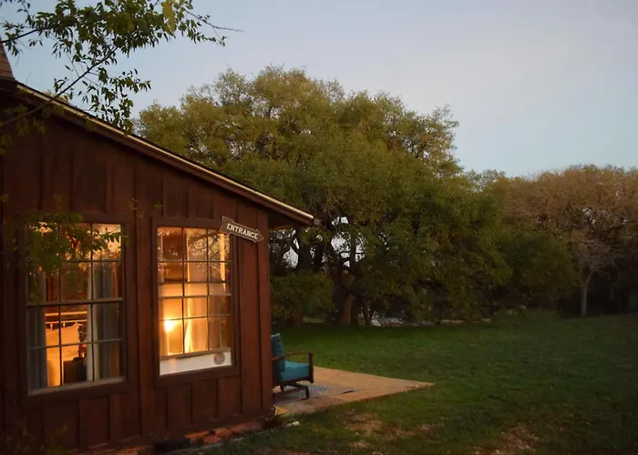 Cole Springs Historic Cottage