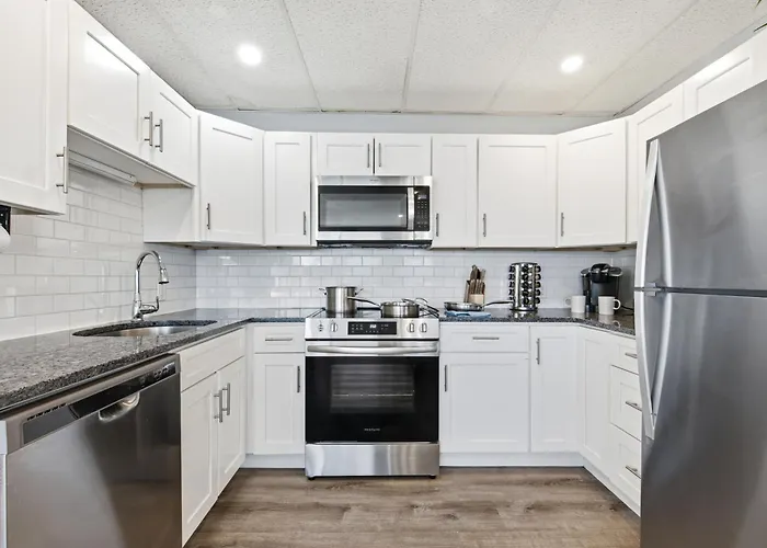 Waterfront Walk Out With Private Terrace