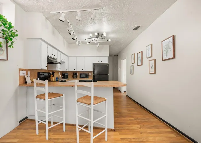 Circle Overlook-Downtown Apartment Stay