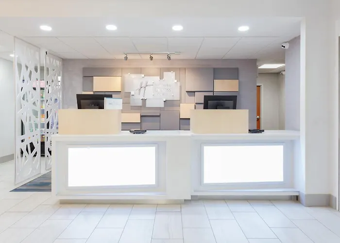 Holiday Inn Express & Suites Williamsburg By Ihg