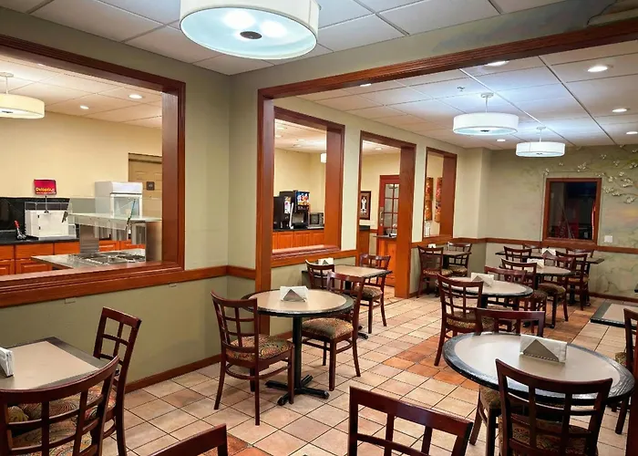 Best Western Plus Sandusky Hotel & Suites