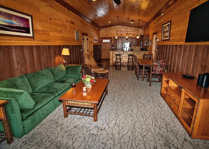 The Lodges At Cresthaven