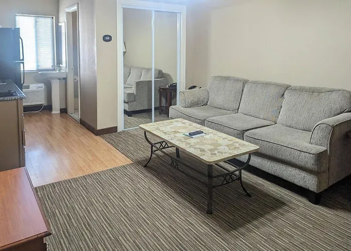 Quality Inn & Suites Northampton - Amherst