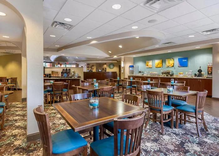Comfort Suites Lady Lake - The Villages
