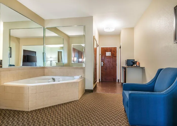 Comfort Suites - Jefferson City