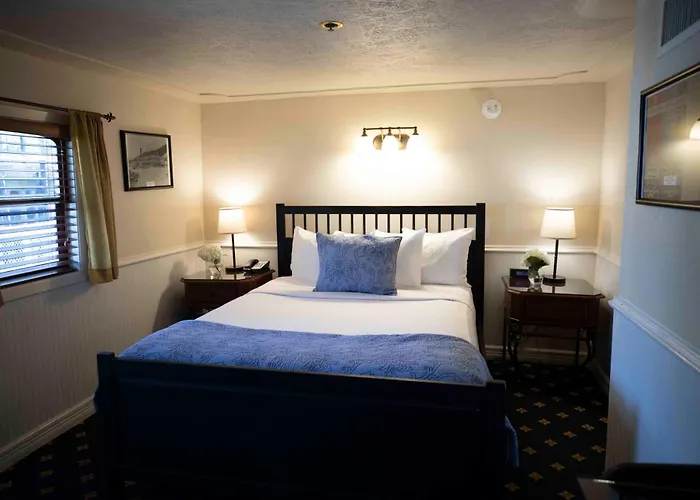Delta King Hotel