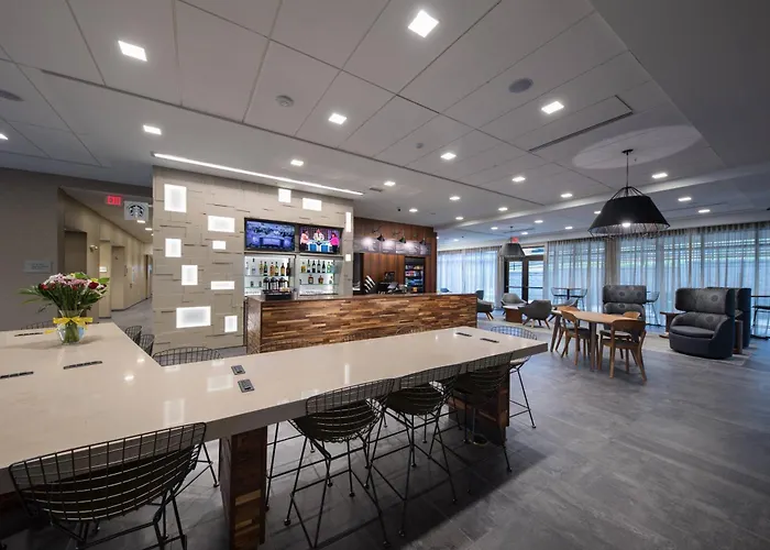 Courtyard By Marriott Russellville