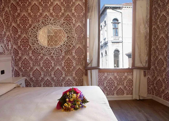 Charming Palace Santa Fosca