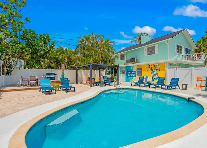 Key West Villa 3 Min To #1 Beach • Pool • Bbq