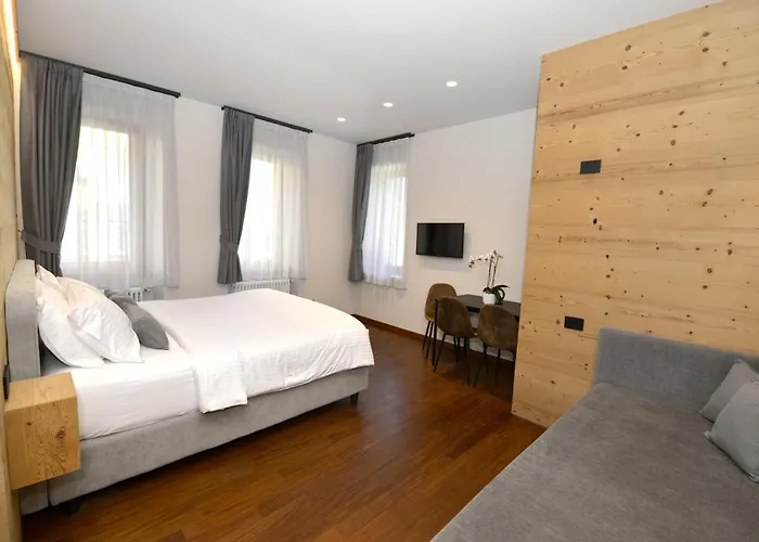 Grey Castle Garni&Suite